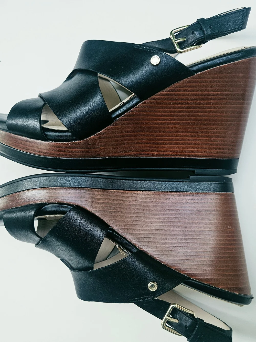 Cole Haan Laci Sz9B Black Leather Crisscross Wood Plat Wedge Ankle Strap Sandals
